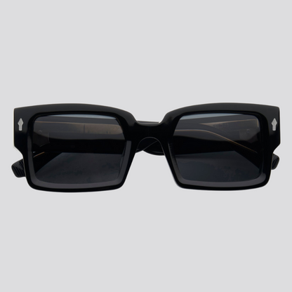 ICONIC SUNGLASSES